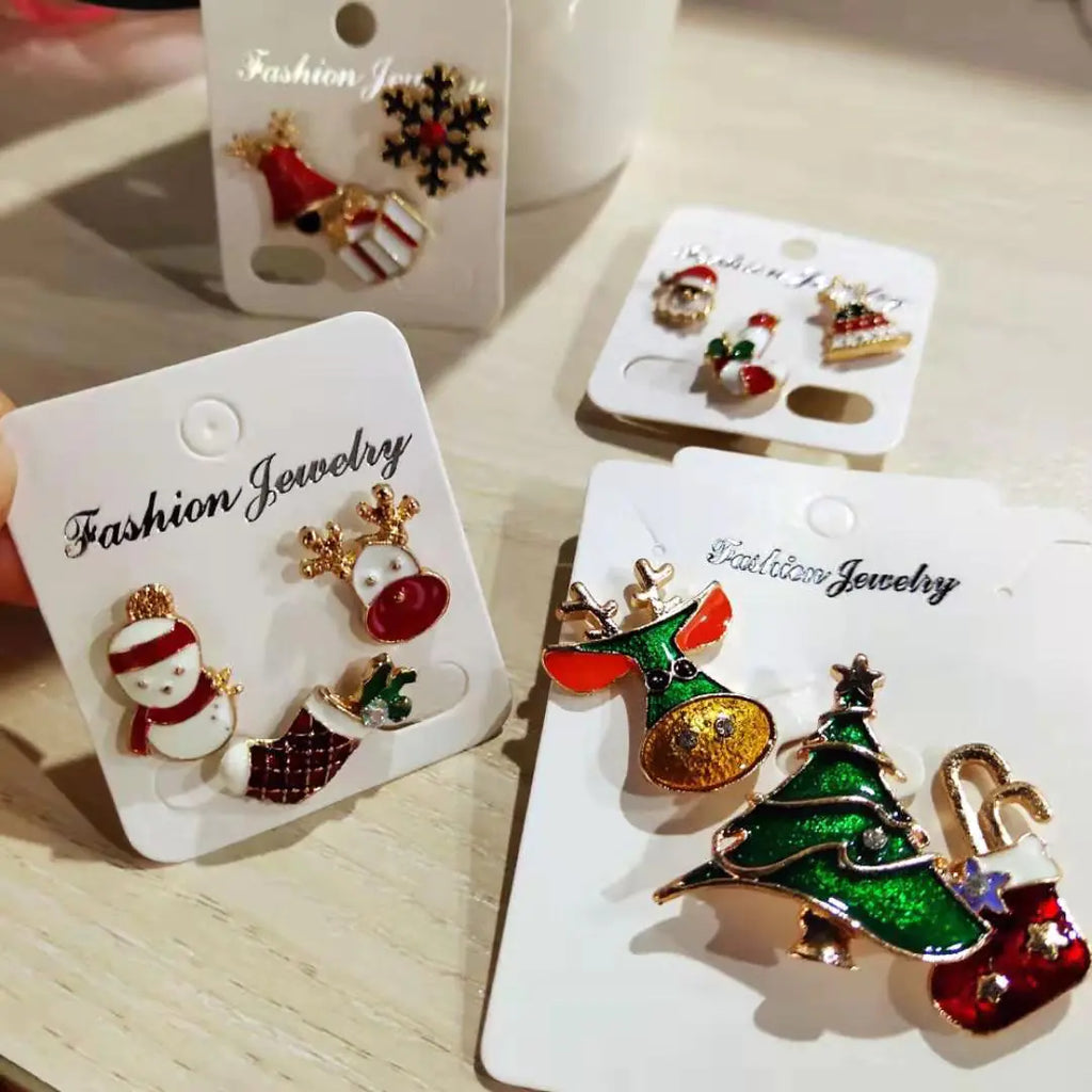 Fashionable Christmas Tree and Reindeer Brooch Set (3PCS)