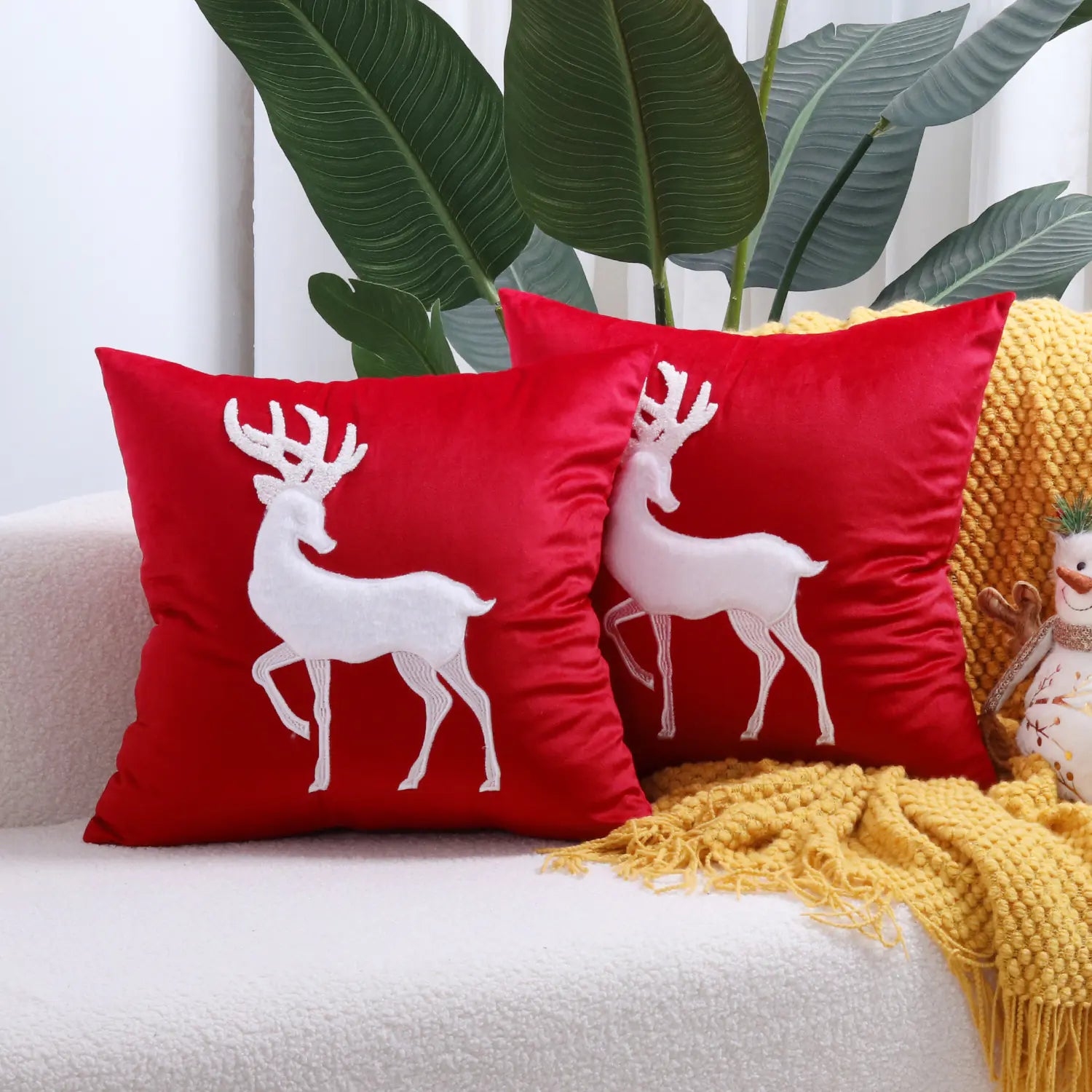 Christmas Tree Gold Foil Deer Cushion Cover 45x45 cm