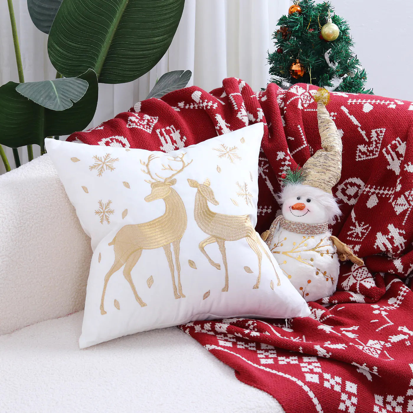 Christmas Tree Gold Foil Deer Cushion Cover 45x45 cm