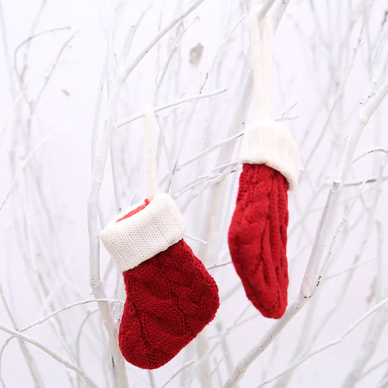 Knit Christmas Stockings and Holiday Table Decor Set