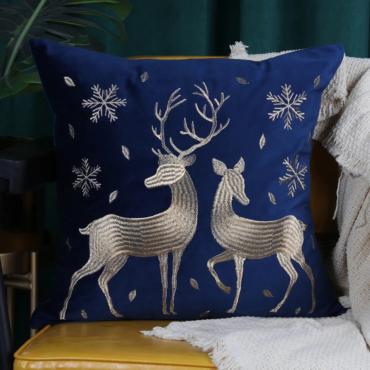 Christmas Tree Gold Foil Deer Cushion Cover 45x45 cm