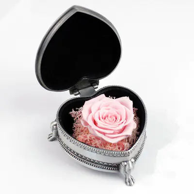 Creative Christmas Gift: Eternal Rose in Heart Box
