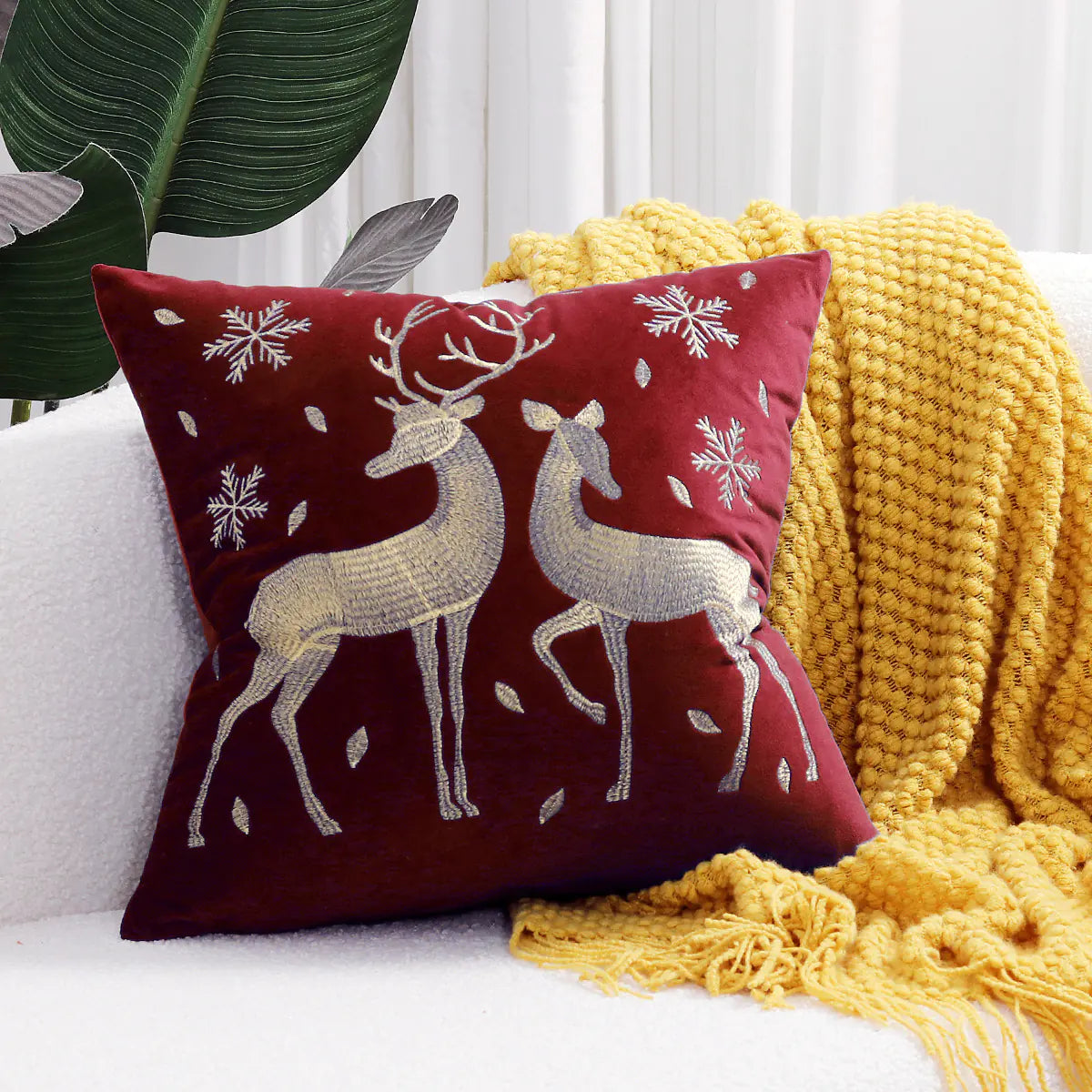 Christmas Tree Gold Foil Deer Cushion Cover 45x45 cm