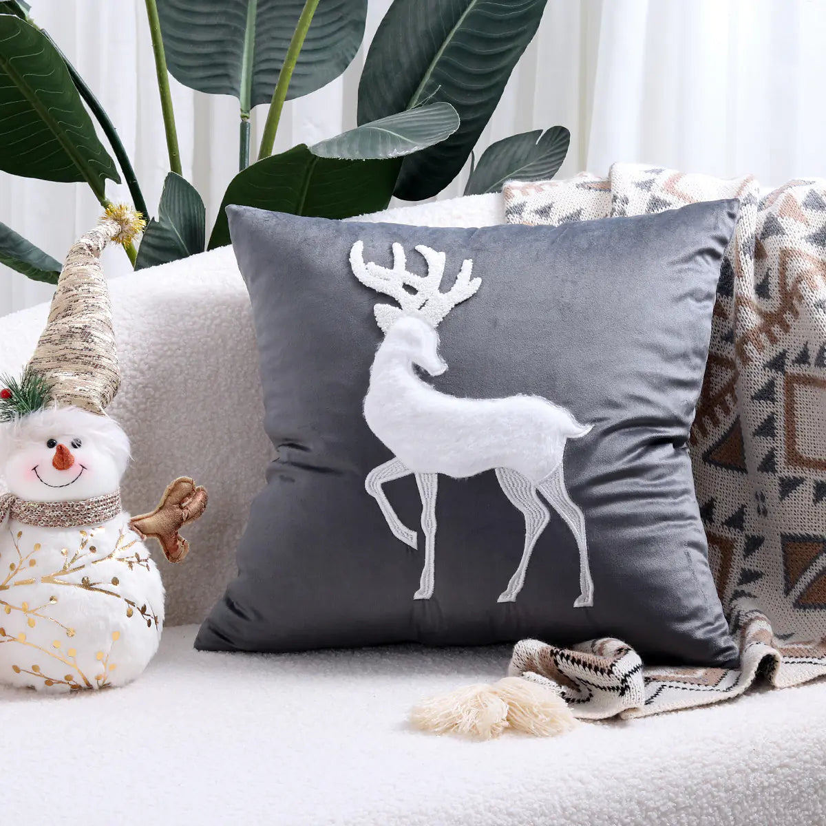 Christmas Tree Gold Foil Deer Cushion Cover 45x45 cm
