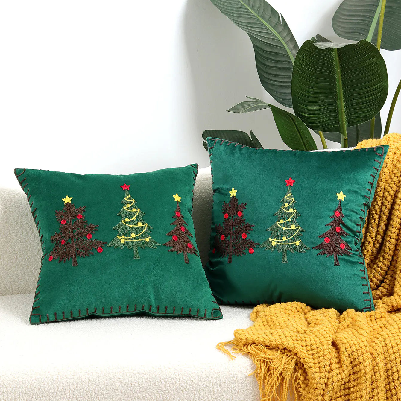 Christmas Tree Gold Foil Deer Cushion Cover 45x45 cm