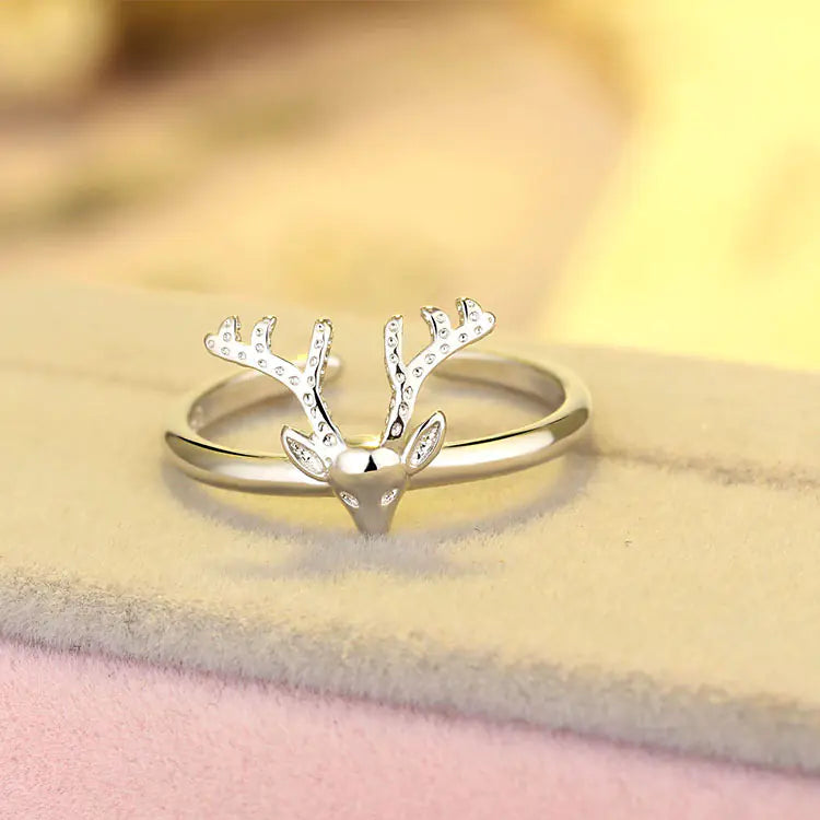 Creative Trendy Reindeer Ring for Christmas Decor