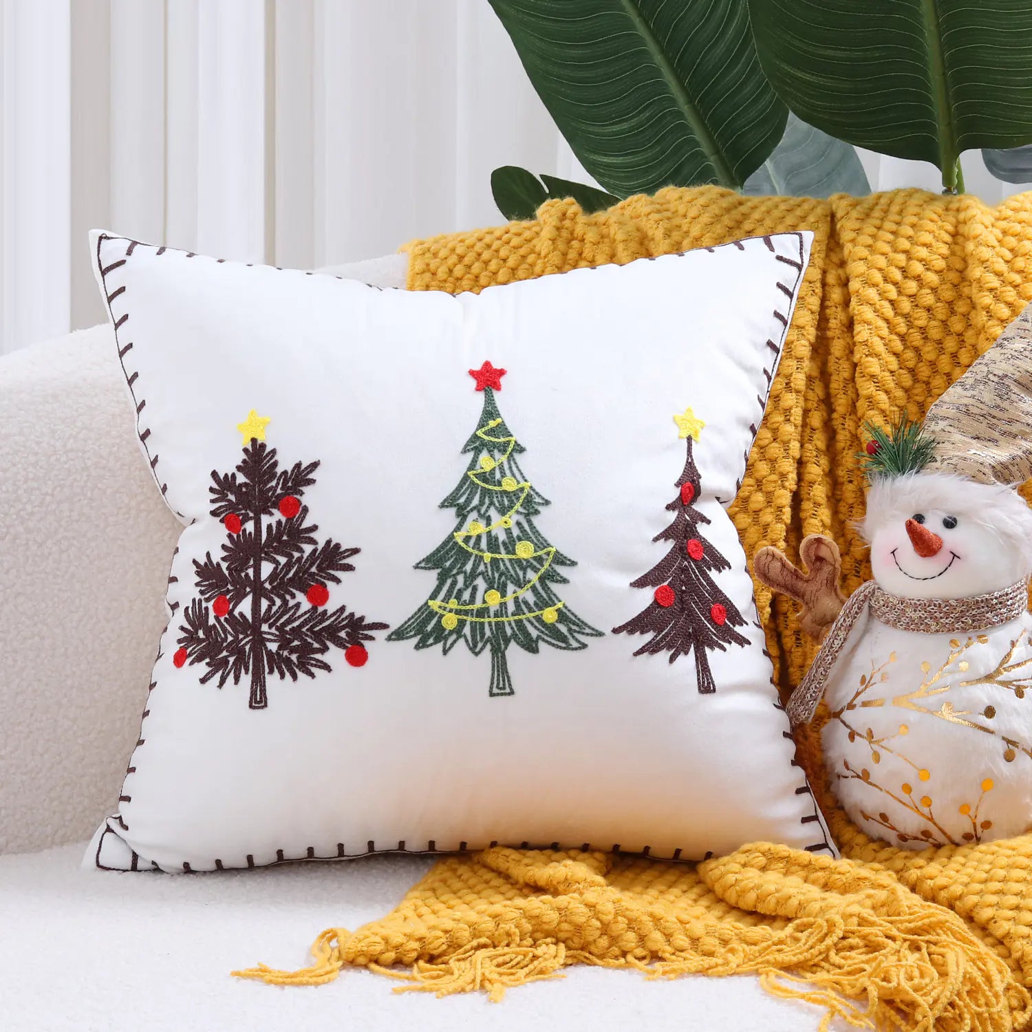 Christmas Tree Gold Foil Deer Cushion Cover 45x45 cm