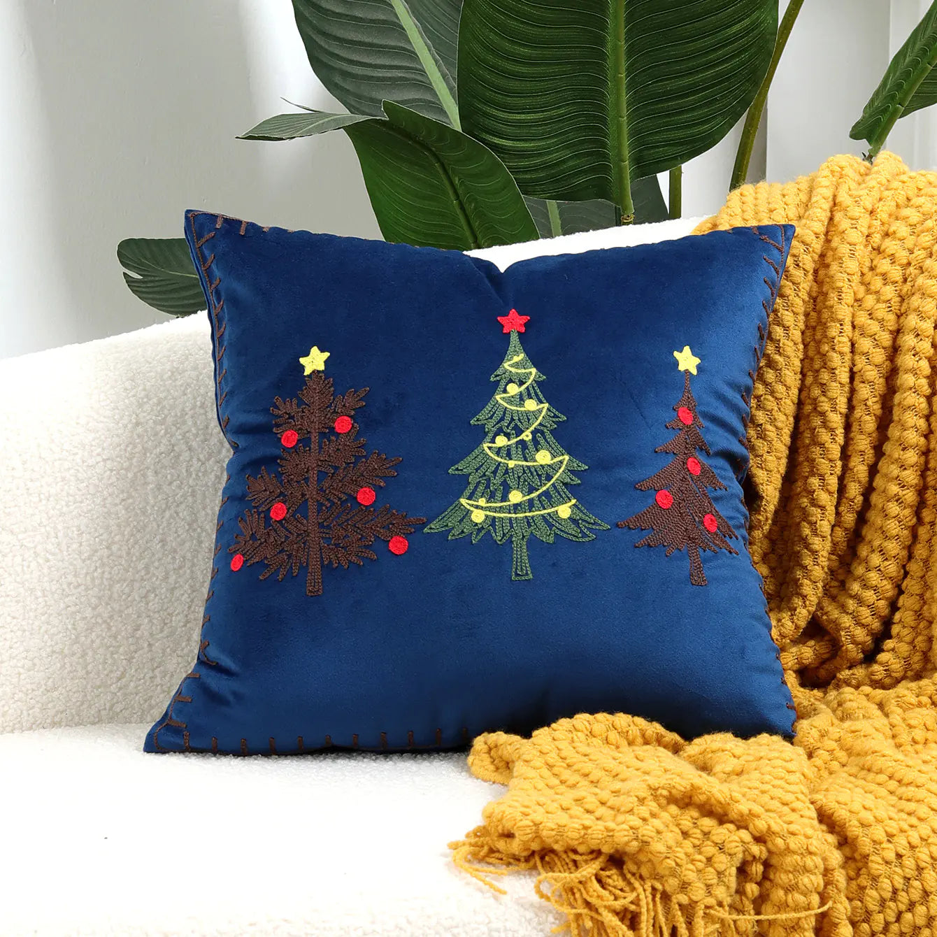 Christmas Tree Gold Foil Deer Cushion Cover 45x45 cm